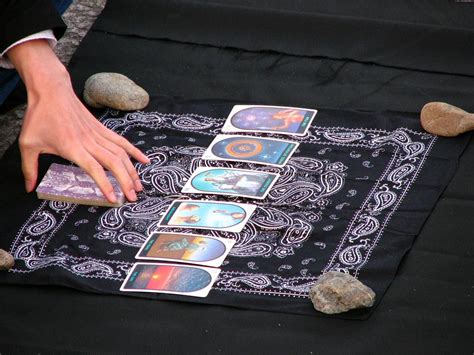 Cómo encontrar un tarot sin secretos, verdadero y sin mentiras